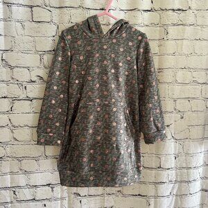 New without tag Girl's Emma & Elsa Hooded sweatshirt Size 5